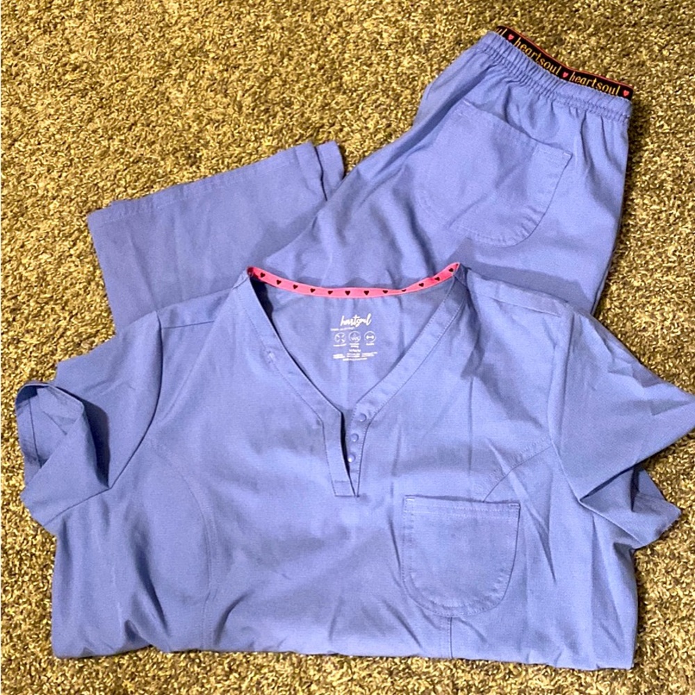 Light blue Heart soul scrub set both size Medium